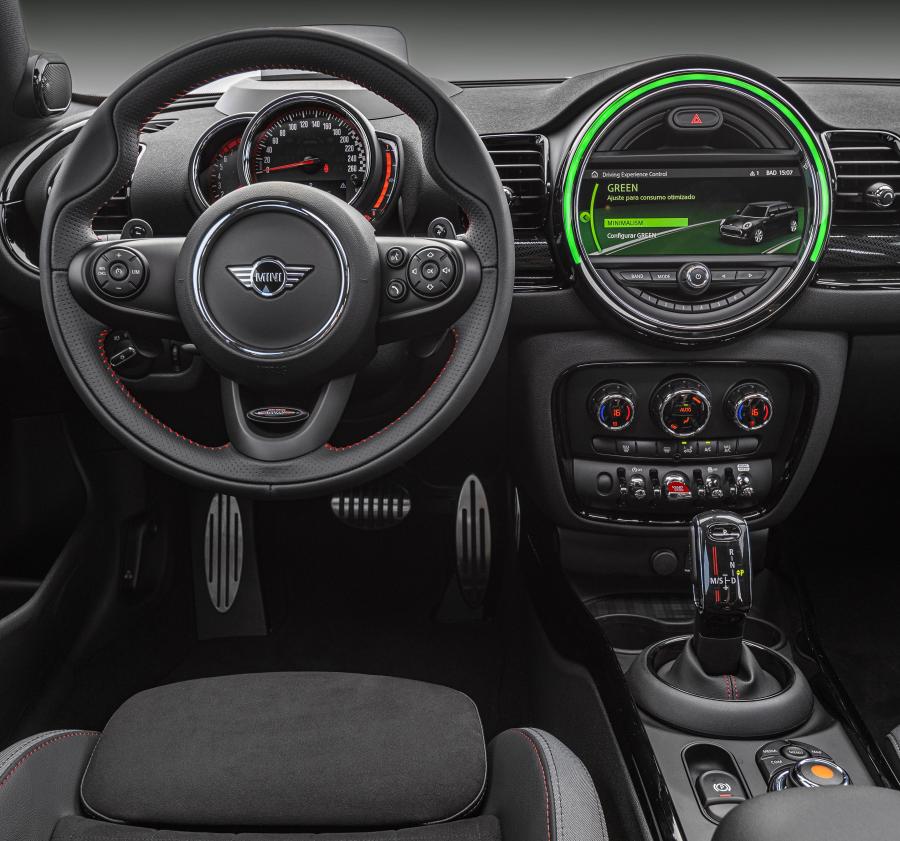 Торпедо Mini John Cooper Works Clubman (F54) 2019 года  (LA) (фото 2 из 41)
